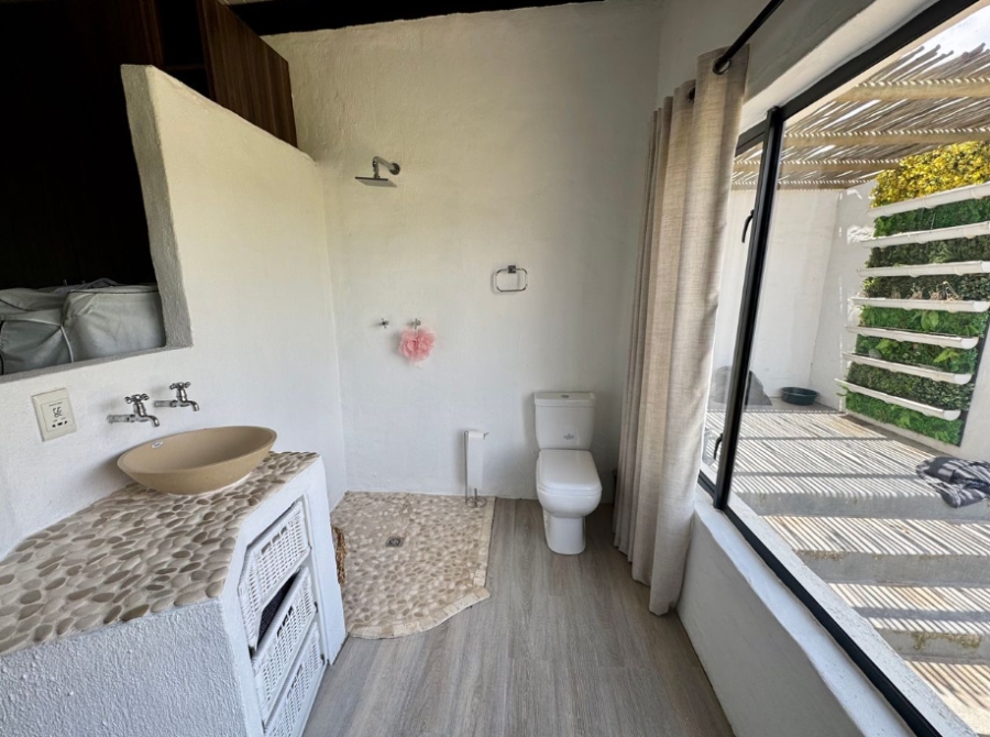5 Bedroom Property for Sale in Cape Farms Western Cape